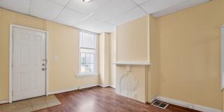 2923 MILES Avenue Gallery 12