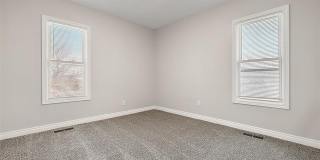 2080 Gladstone, Unit 1 Street Gallery 23