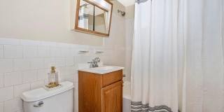 Azalea Apartments Gallery 12