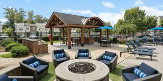 400 Belmont Gallery 21