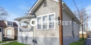 3923 Elliott Avenue Gallery 1