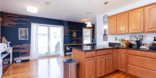 22 Carman Boulevard Gallery 10