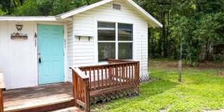 Charming 1 Bed 1 Bath Triplex Cottage for Rent in Lake Mary, FL! Gallery 1