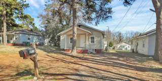 Welcome to your charming new home in the heart of Charlotte! Gallery 31