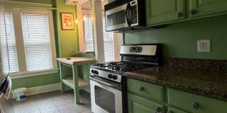 Third Floor 3 Bed - 2 Bath Unit Third Floor 3 Bed - 2 Bath Unit Gallery 5