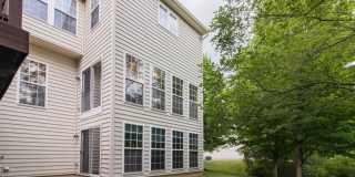 205 DEVON Court Gallery 29