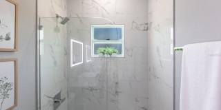 918 BROAD Street E Gallery 27