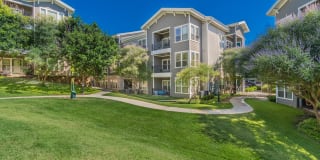 Lakewood Flats Gallery 44