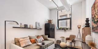 Imprint Gallery 7