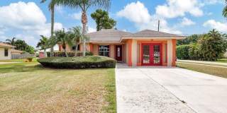5753 SE MERCEDES Avenue Gallery 1
