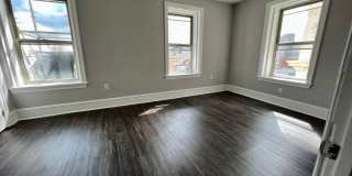 306 W Franklin Gallery 26