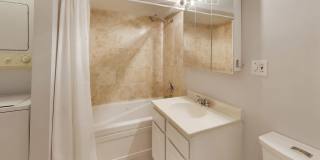 5854 N Kenmore Avenue Gallery 8