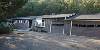 3 bed 2 bath Single Family Home for Rent in Grants Pass Gallery 1