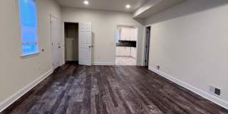 Updated 5BR 3bath house with off street parking! Gallery 11
