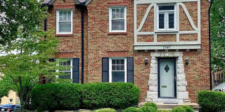 Gorgeous Curb Appeal! 3 Bed 2.5 Bath House in a walkable neighborhood! Gallery 1