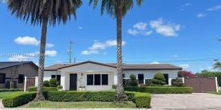 7901 NW 171st St Gallery 1