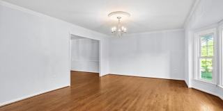 25 WHITTINGHAM Circle Gallery 4