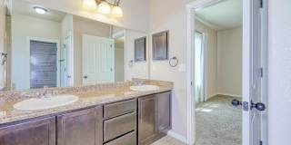 5601 VALLEY MAPLE Drive Gallery 36
