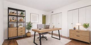 2531 W Howard Street Gallery 18