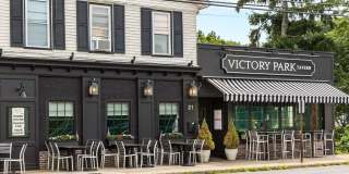 23 Lincoln Avenue Gallery 27