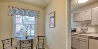 Bondale Apartments Gallery 4