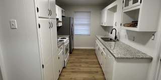 408 SE First Street Gallery 8