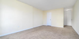 44 Strawberry Hill Avenue Gallery 16