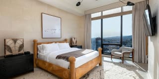 Columbia Square Living Gallery 5