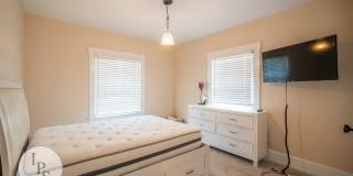 Beautifully Updated Fresno Tower Home, 3BR/2BA, plus Solar!! Gallery 15