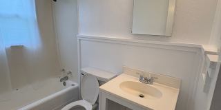 Adorable two bedroom, one bath house! Gallery 5