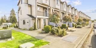 Allenmore Brownstones 2345 State Street  - 105 Gallery 2