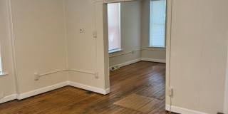 3 bedroom, 1 bath, 2 story half double house Gallery 6