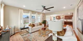 137 N Un St Gallery 8