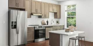 The Lodge at Autumn Willow - Senior Housing Gallery 1