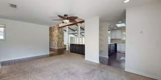 Waterfront Luxury Living – 4 Bed / 3 Bath – Over 2,600 Sq Ft Gallery 22