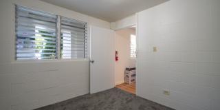 $2400 / 2 Bed / 1 Bath / 2 Parking IN KALIHI Gallery 9