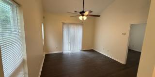 Beautiful End-unit townhome in university with Primary bedroom on 1st floor Gallery 21