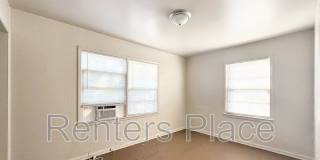 4324 North Iroquois Avenue Gallery 9