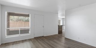 Private 2/2  Unit • Quiet Community • Prime North Phoenix Location Gallery 22