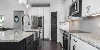 2197 SAMUEL PASS Gallery 12