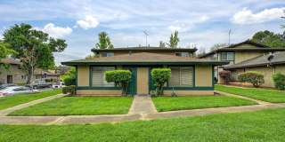 Beautifully Renovated Unit Gallery 1