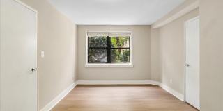212-212 OAKWOOD Street SE Gallery 26