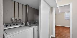 Charming NEWLY REMODELED 4BR Duplex in Aurora Gallery 21