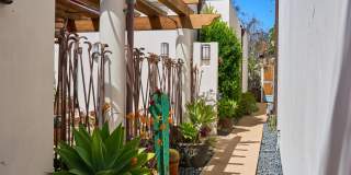 219 Equestrian Avenue Gallery 21