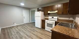 745 Rustland Dr. -  Oakcrest ~ 2 WEEKS FREE! ~ Gallery 15