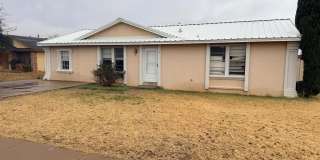 2 Star Circle Gallery 1