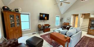 110 ANNAPOLIS Street Gallery 11