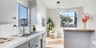 1043 N Ardmore Ave Gallery 6