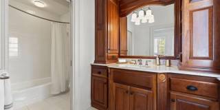 2325 Lantern Ln Gallery 37