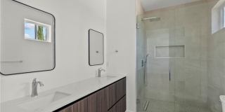 13942 Vanowen Gallery 19